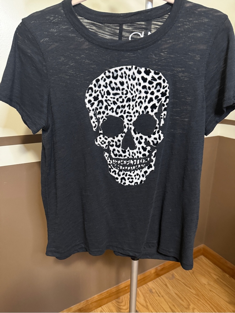 Chasor Wild Black Tee with White Leopard Skull Graphic